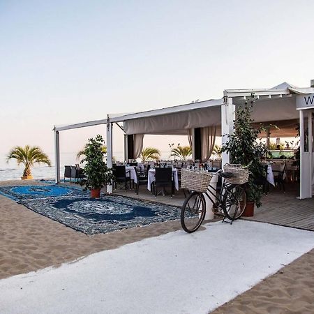 Dream On The Beach Apartment Кавалино-Трепорти Екстериор снимка