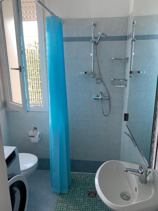 Dream On The Beach Apartment Кавалино-Трепорти Екстериор снимка